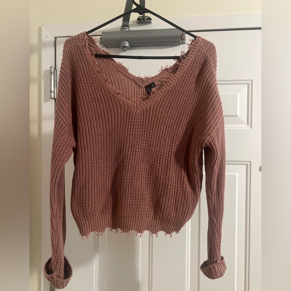 moon & madison Mauve Pink Distressed V-Neck Sweater